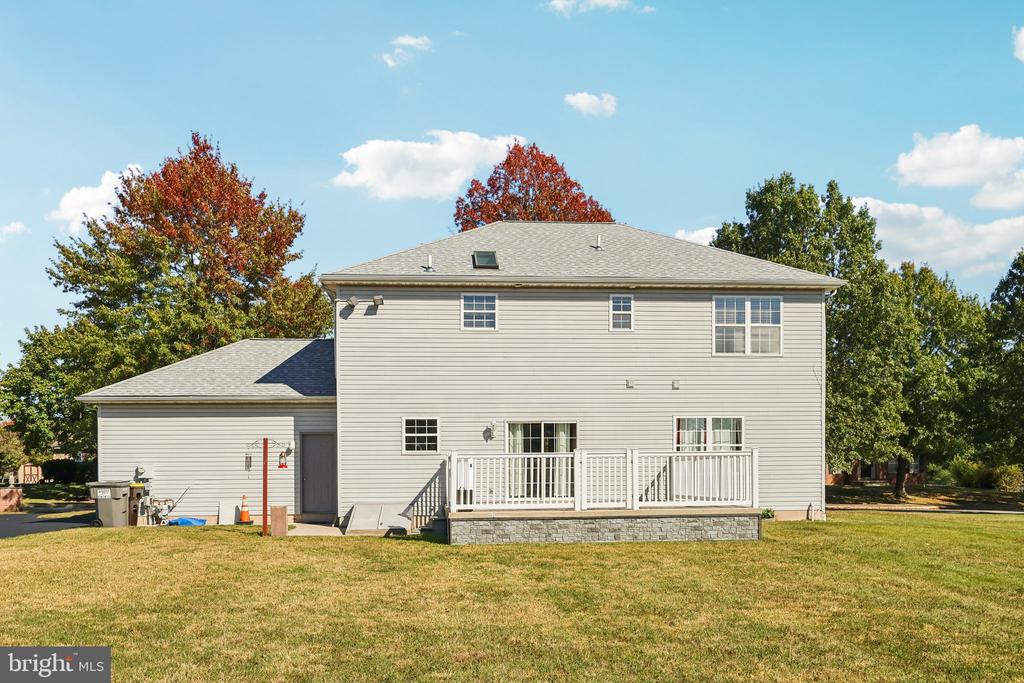104 BERKSHIRE LANE