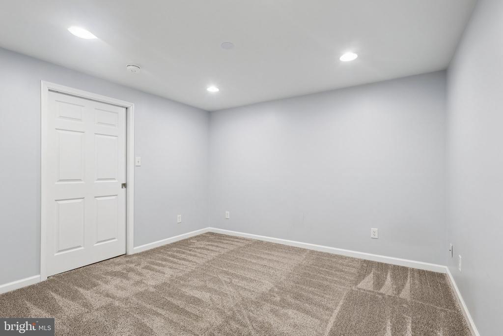 104 BERKSHIRE LANE