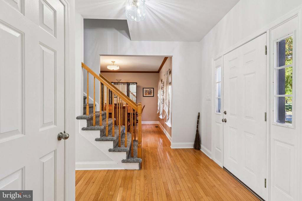 104 BERKSHIRE LANE