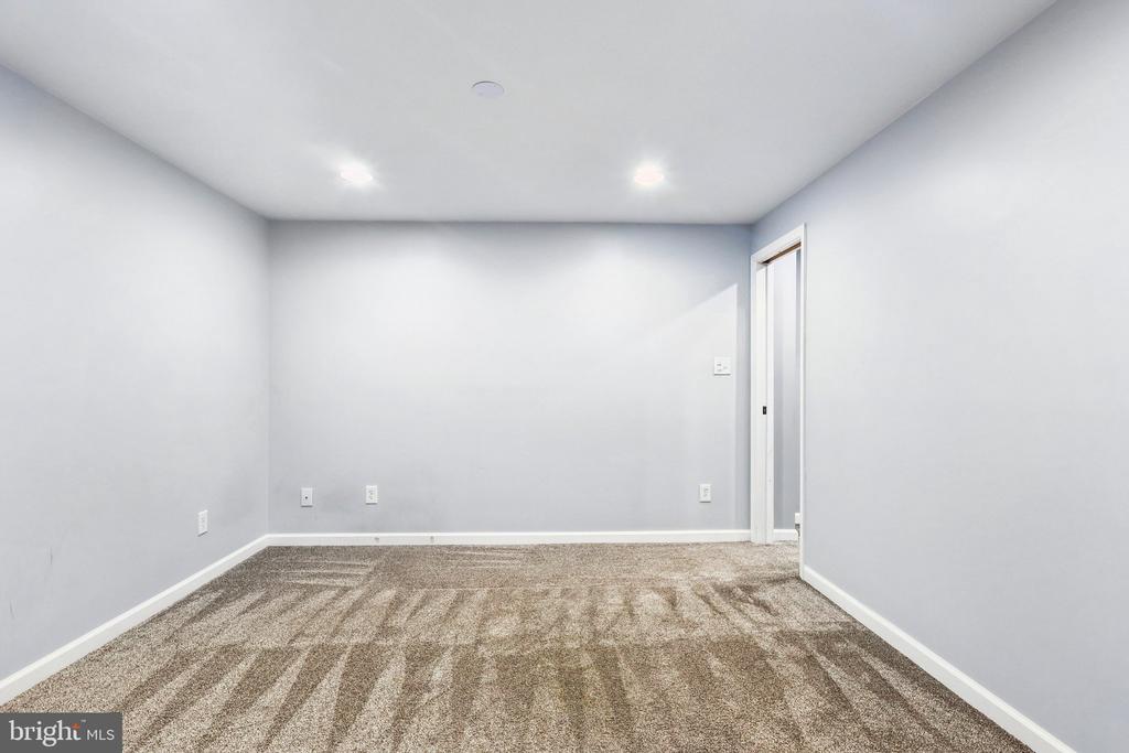 104 BERKSHIRE LANE