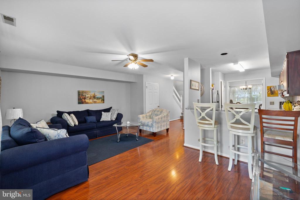 345 BRADFORD LANE