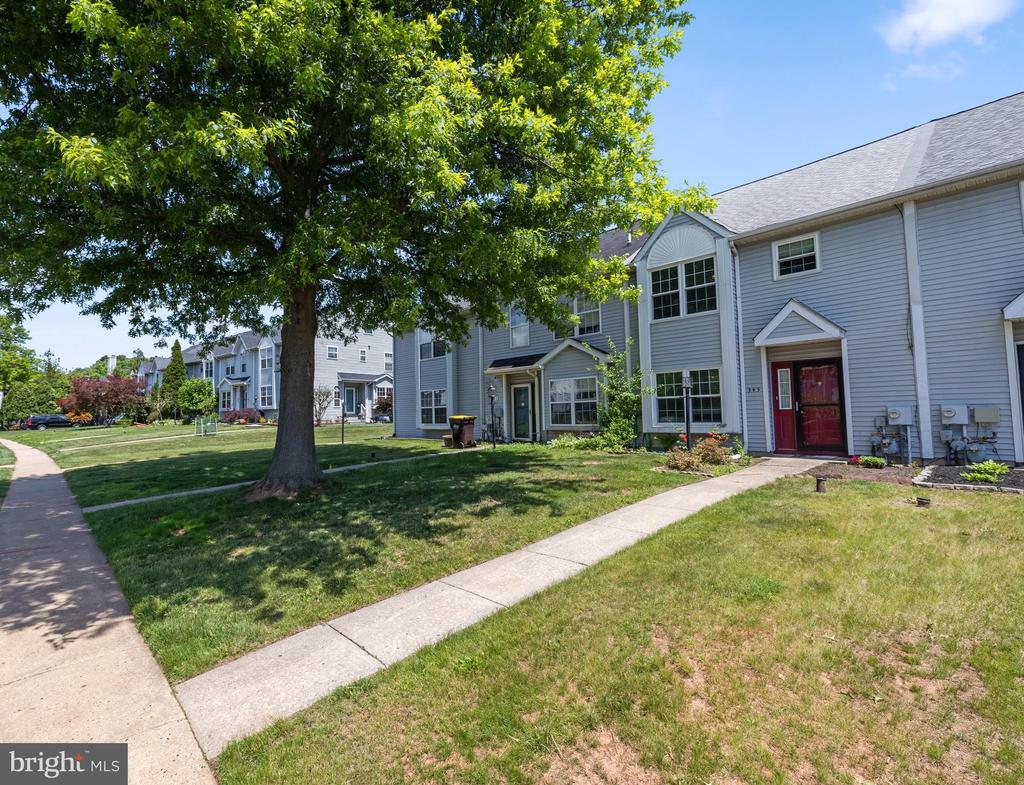 345 BRADFORD LANE