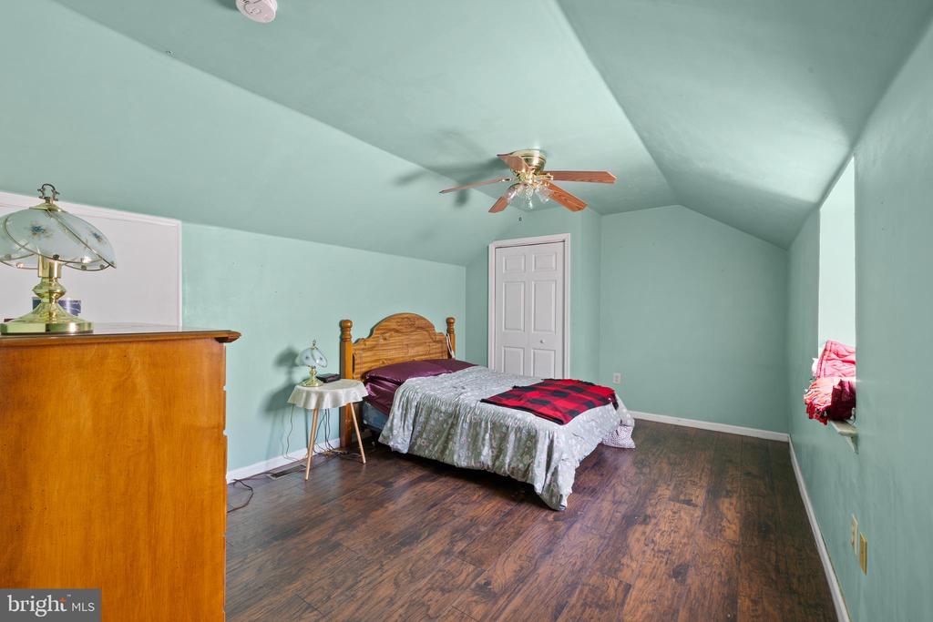 345 BRADFORD LANE