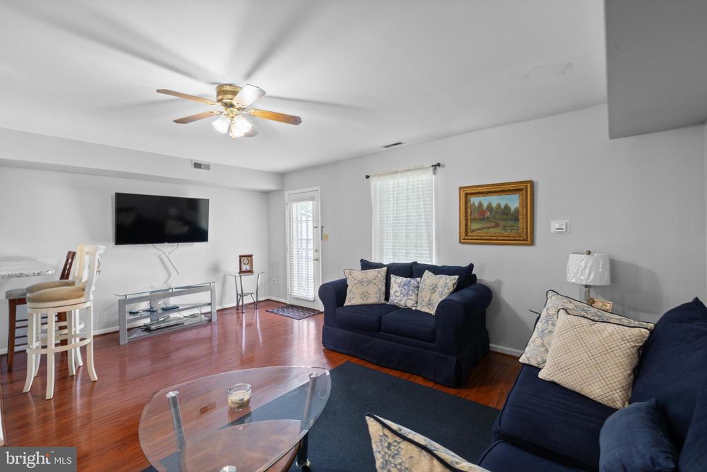 345 BRADFORD LANE