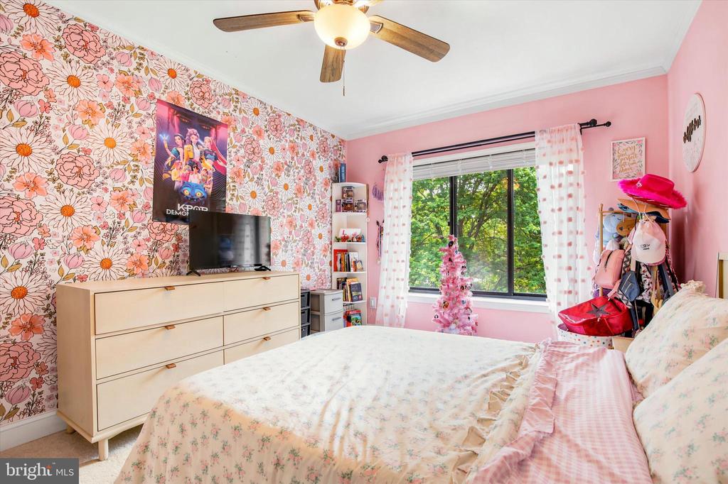 202 STONYBROOK DRIVE Unit: 202