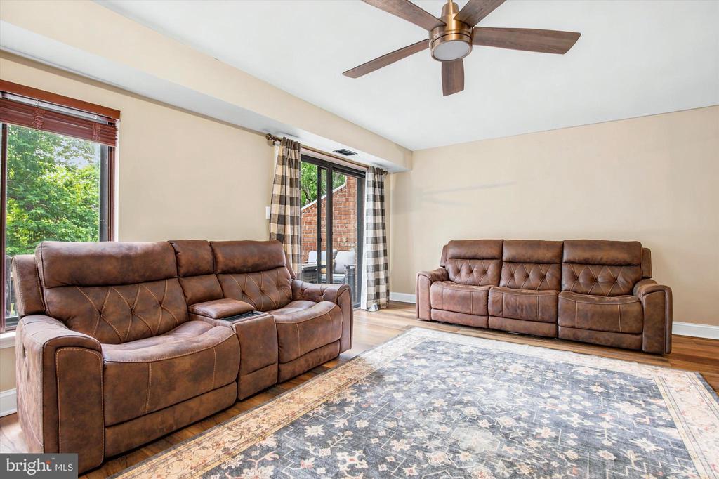 202 STONYBROOK DRIVE Unit: 202