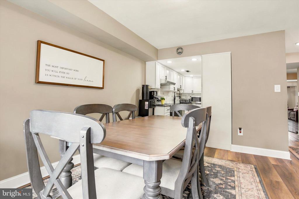202 STONYBROOK DRIVE Unit: 202