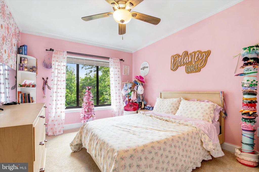 202 STONYBROOK DRIVE Unit: 202