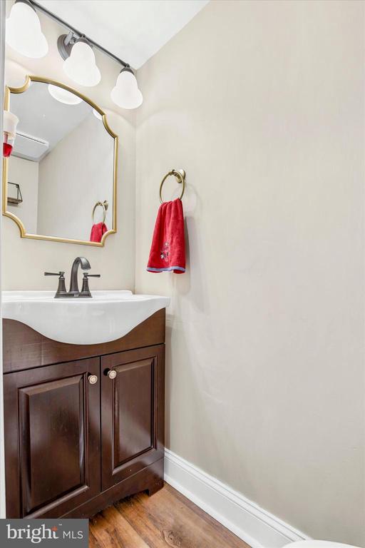 202 STONYBROOK DRIVE Unit: 202