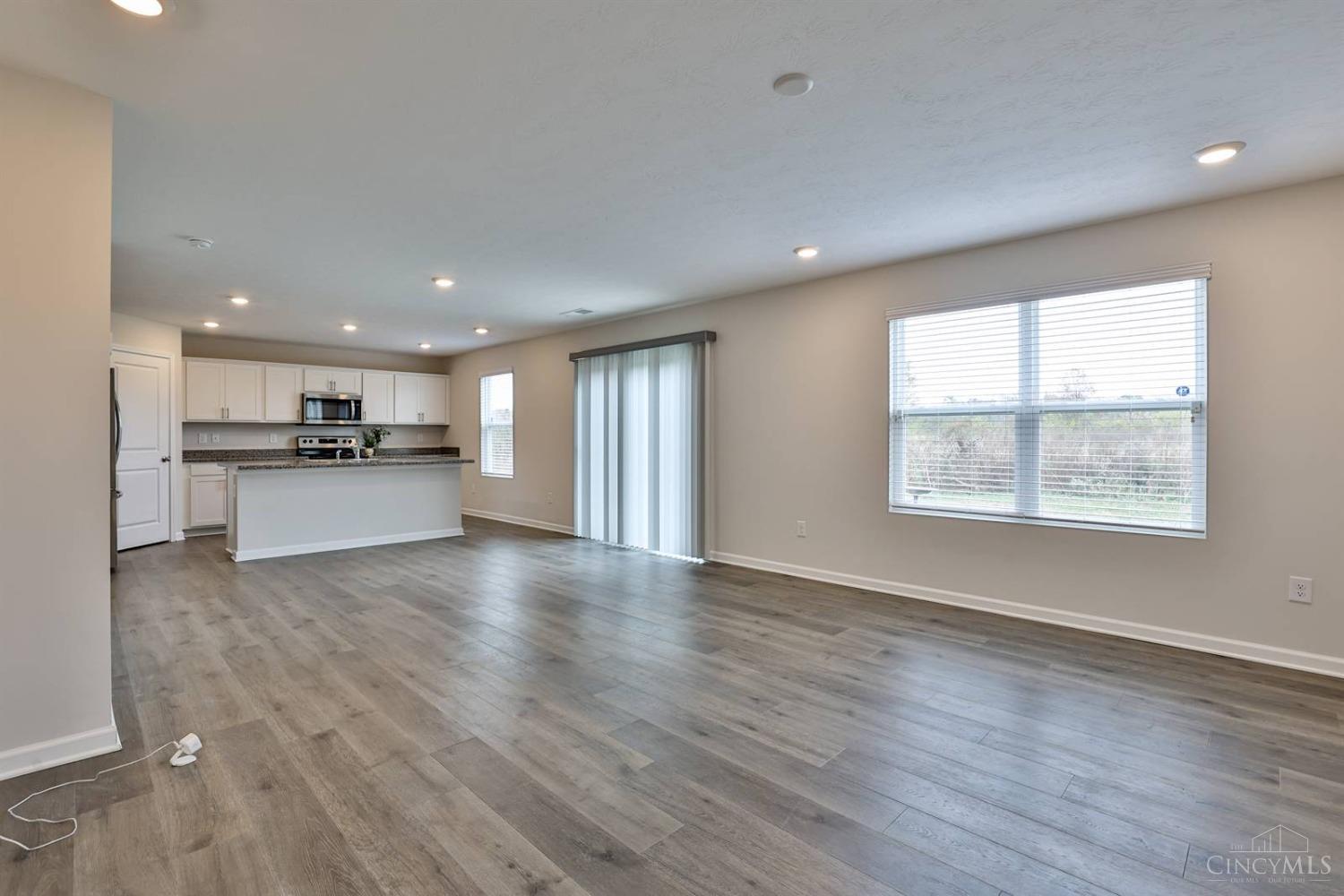 5056 Lakeview Drive