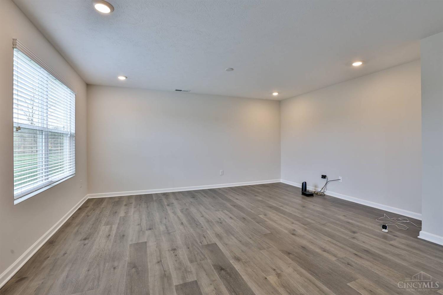 5056 Lakeview Drive