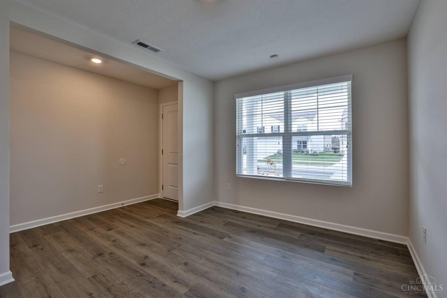 5056 Lakeview Drive