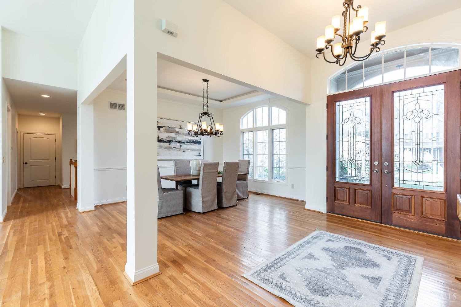1613 Hawk Ridge Drive