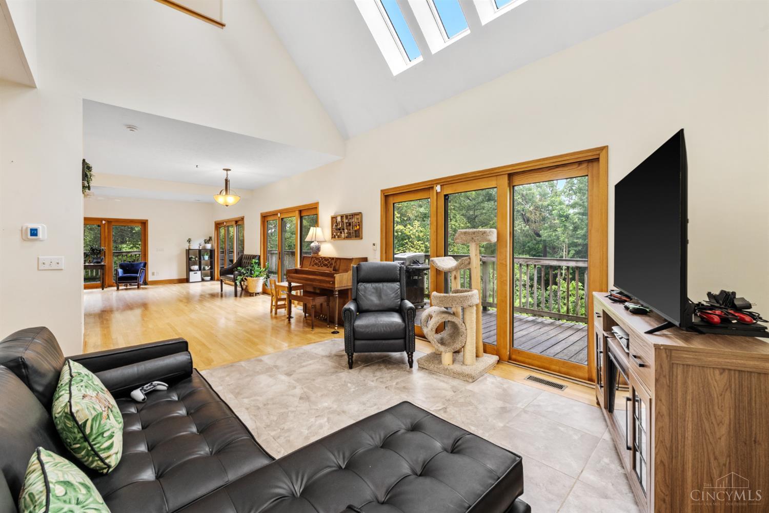 5737 Brant Road
