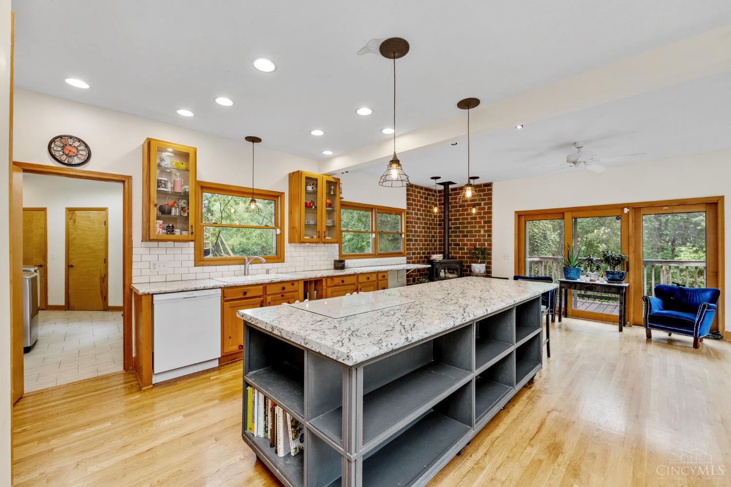 5737 Brant Road