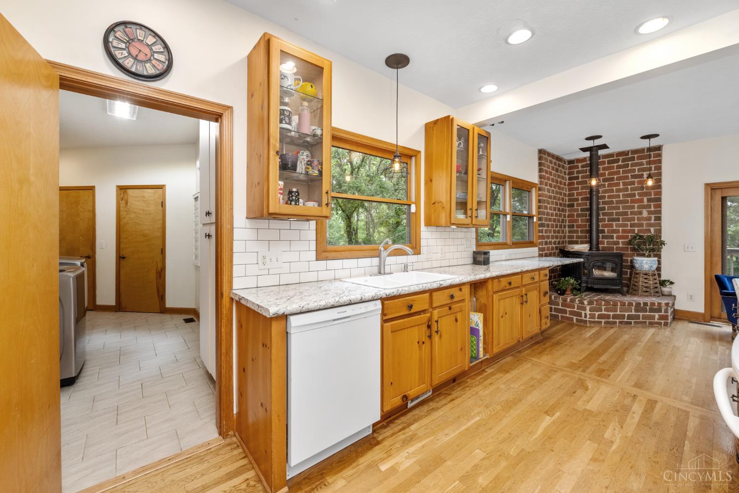 5737 Brant Road