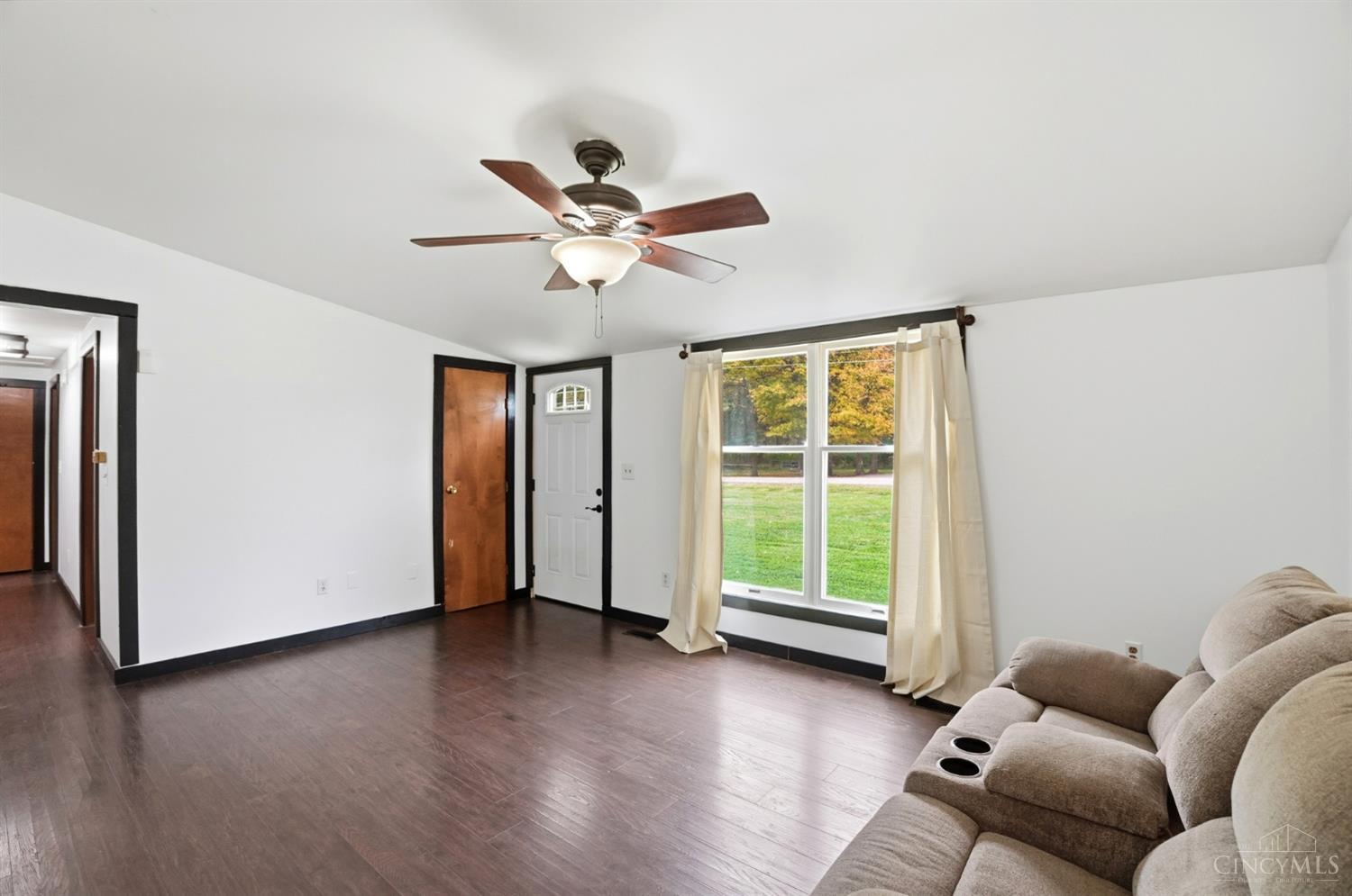 4964 St Rt 132