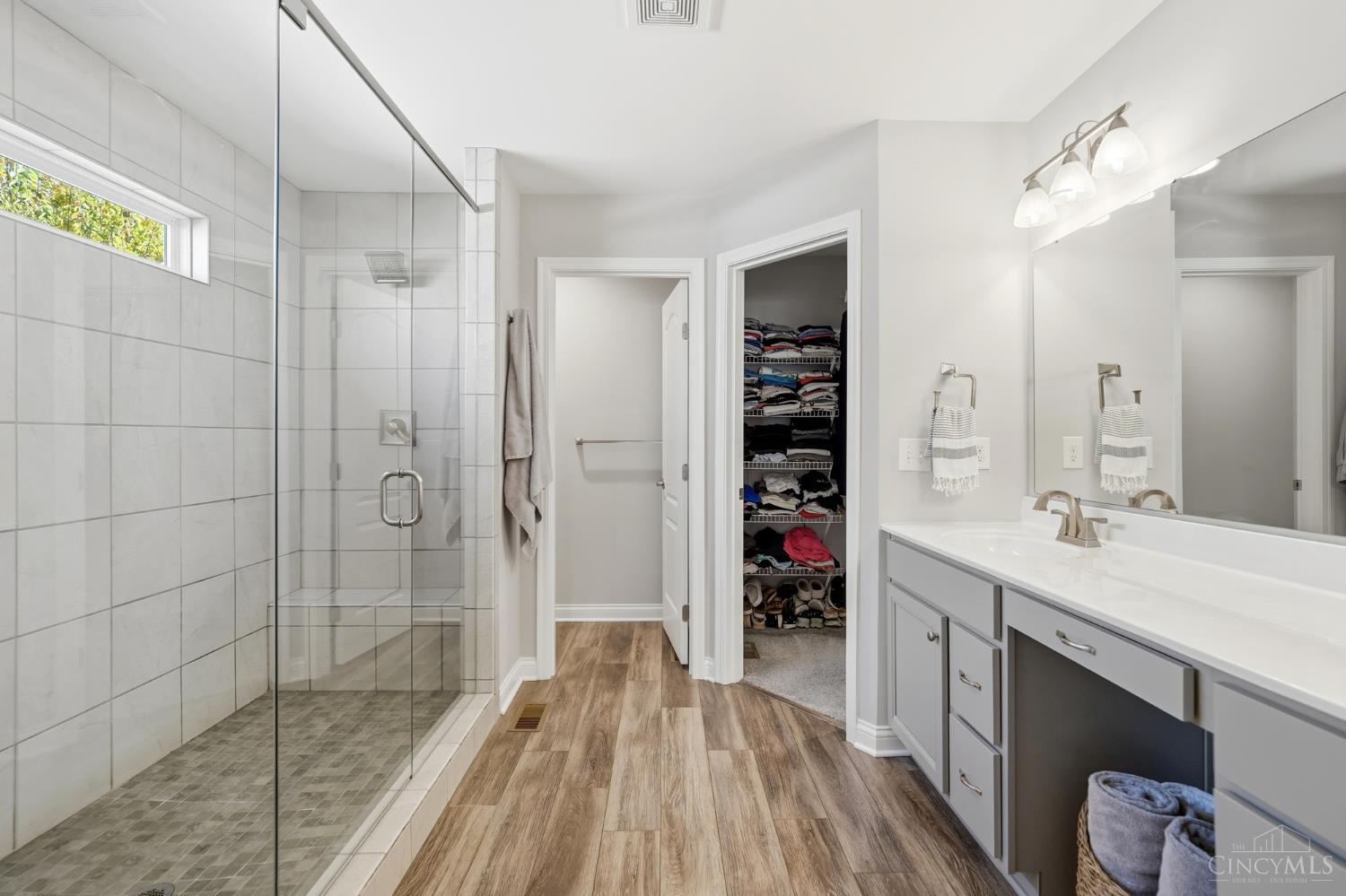 1571 Canterbury Court