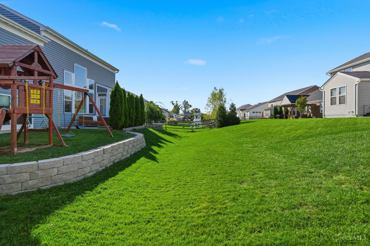1571 Canterbury Court
