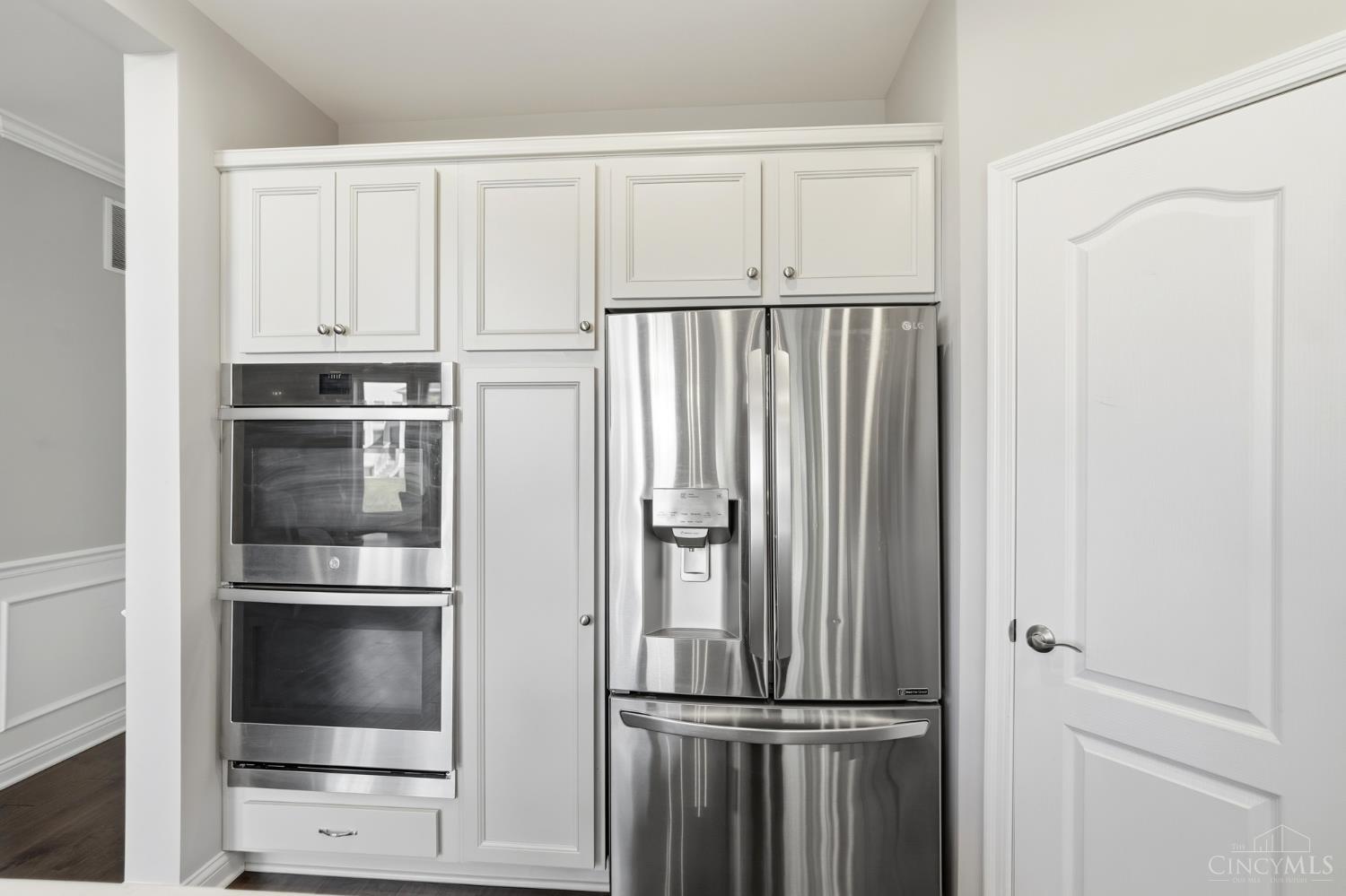 1571 Canterbury Court