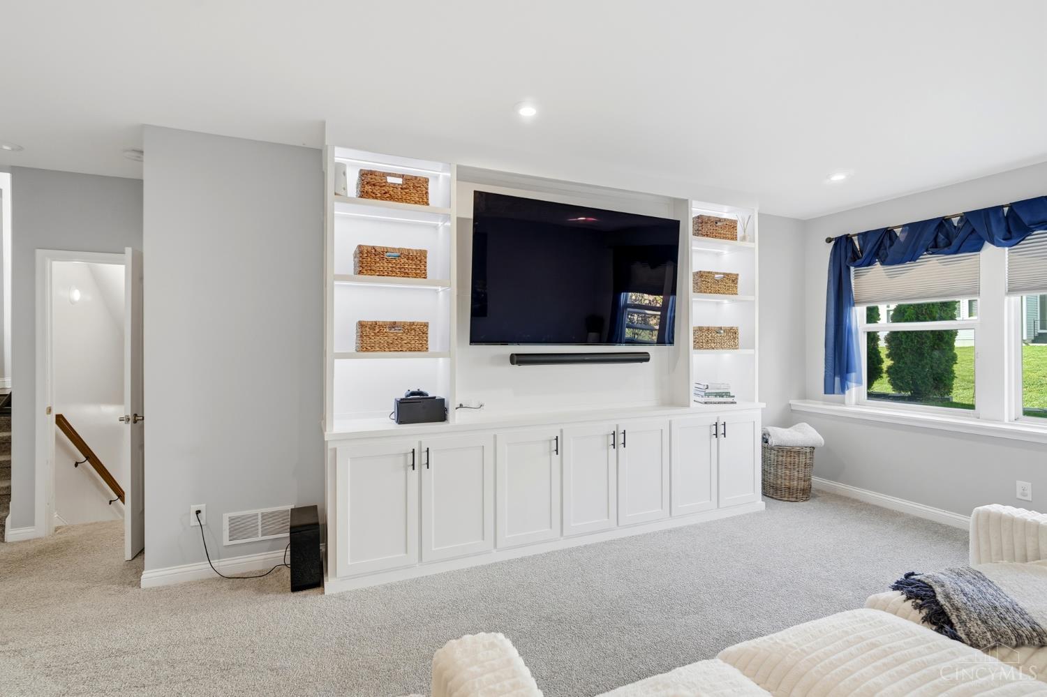1571 Canterbury Court
