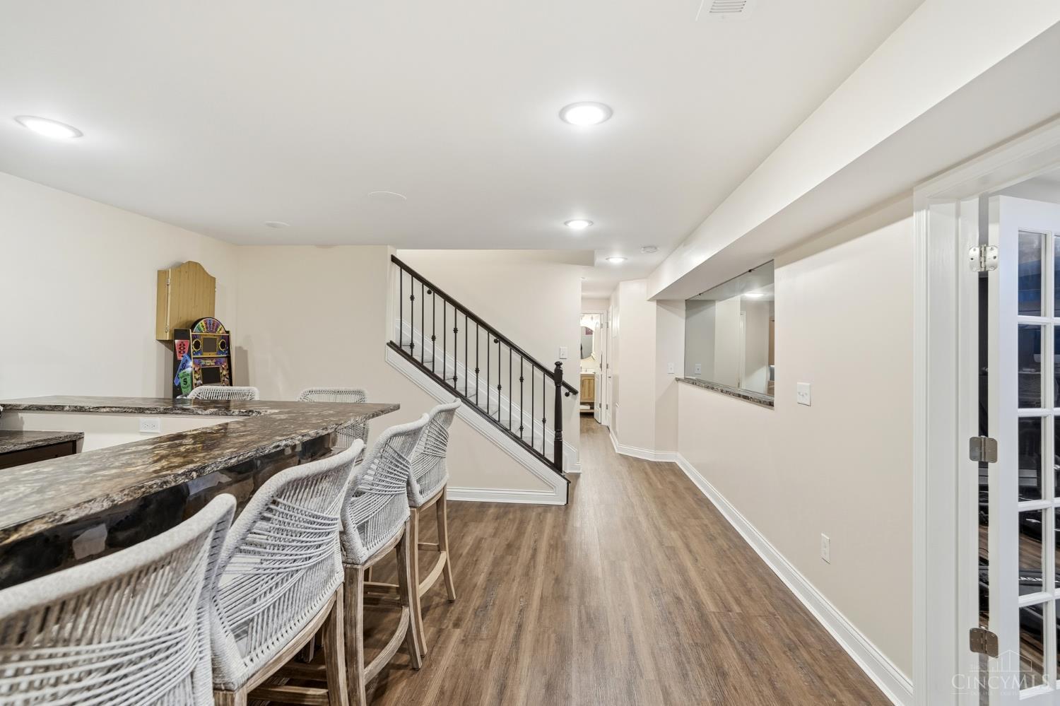 1571 Canterbury Court