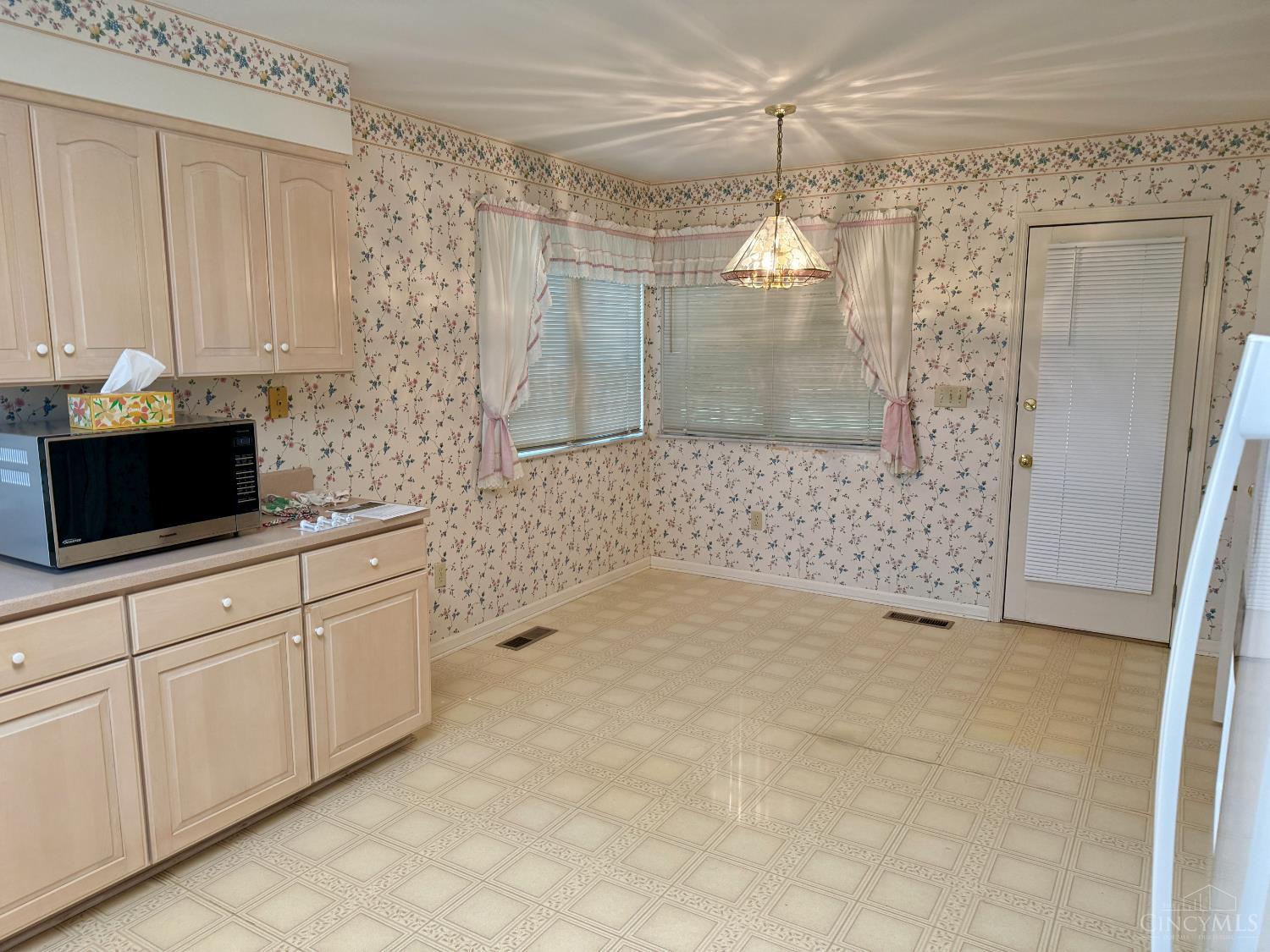 6641 Smith Road