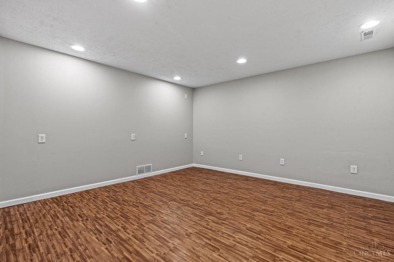 1149 Apple Blossom Lane
