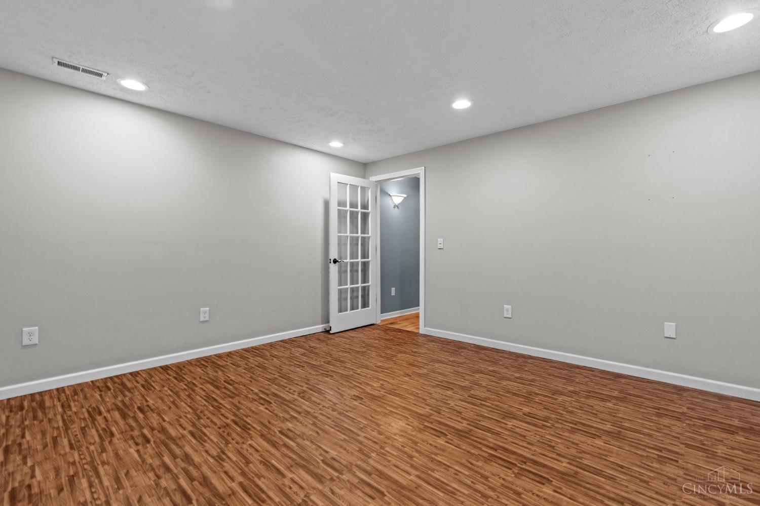 1149 Apple Blossom Lane