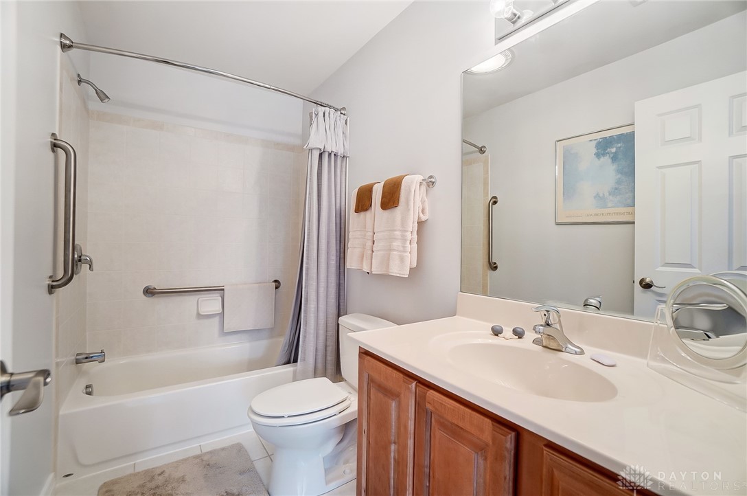 3558 Golden Fox Trail