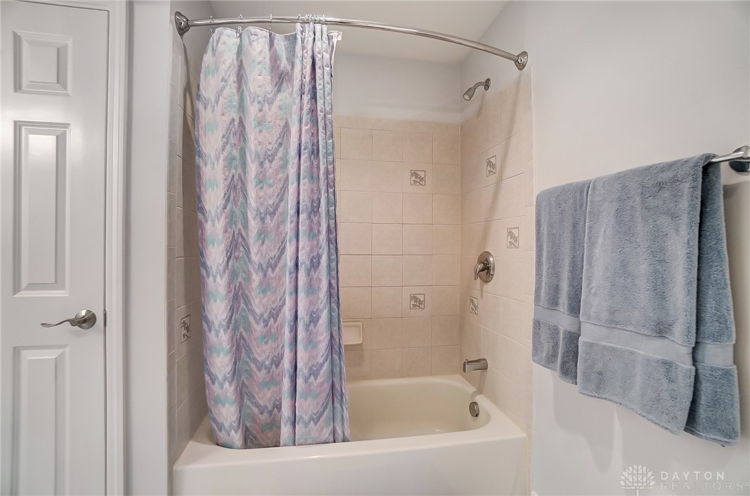 3558 Golden Fox Trail