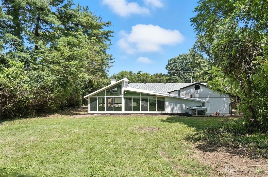 141 W Concord Drive