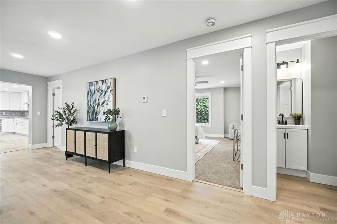 141 W Concord Drive