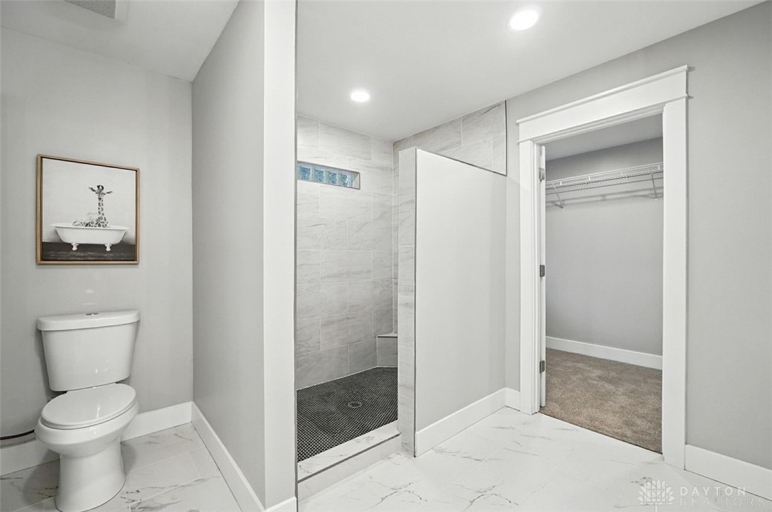 141 W Concord Drive