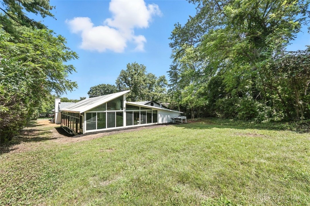 141 W Concord Drive