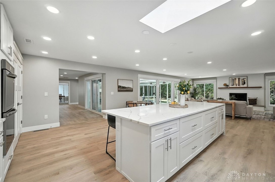 141 W Concord Drive