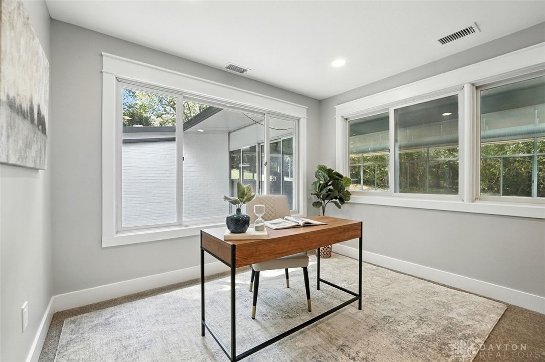 141 W Concord Drive