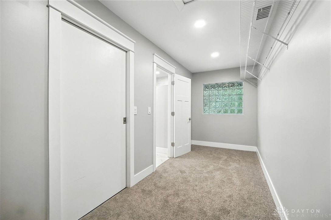 141 W Concord Drive