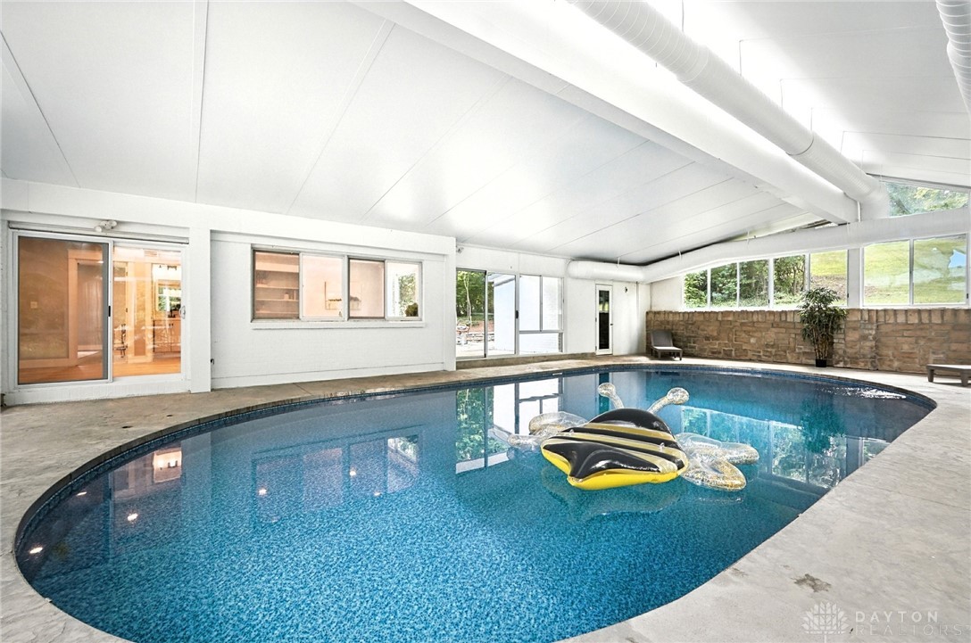 141 W Concord Drive