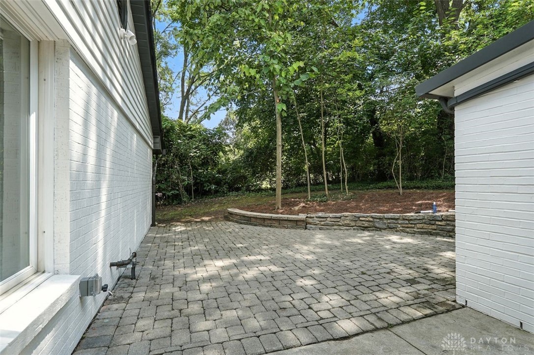 141 W Concord Drive