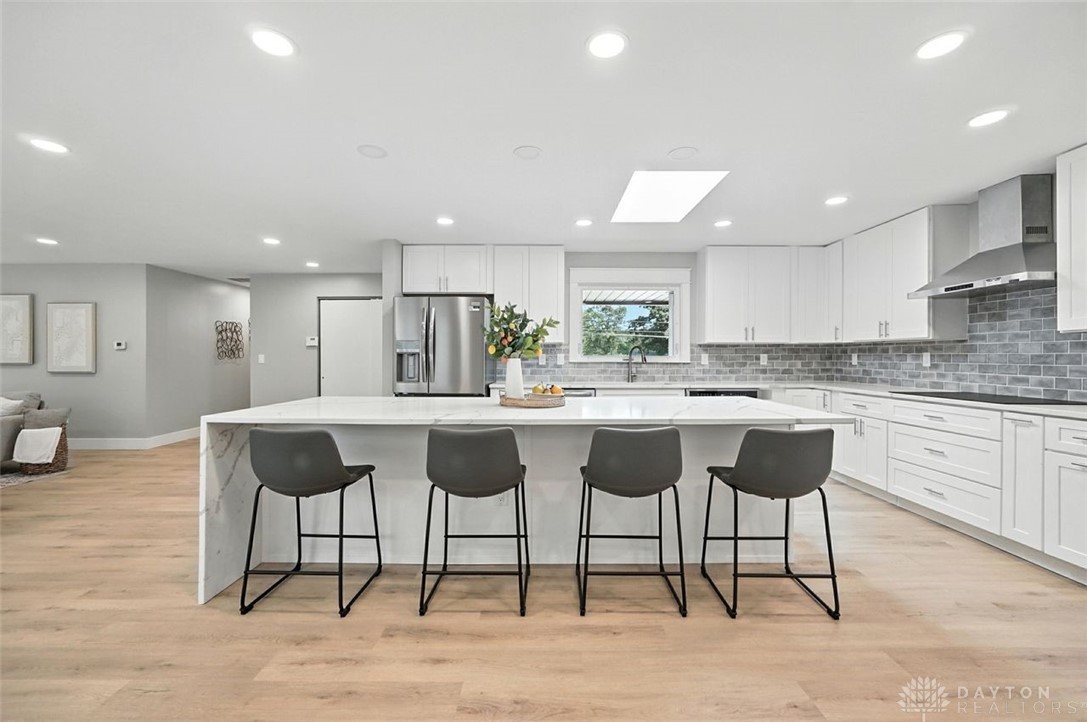 141 W Concord Drive