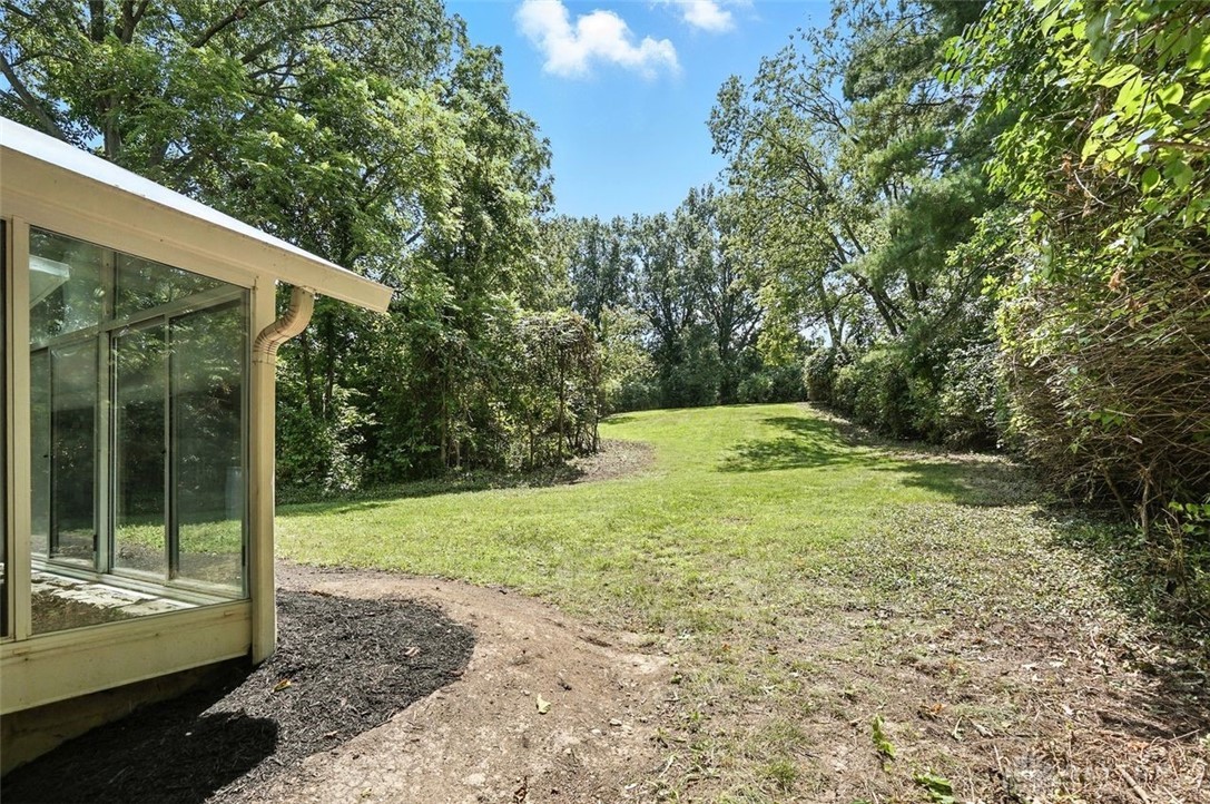 141 W Concord Drive