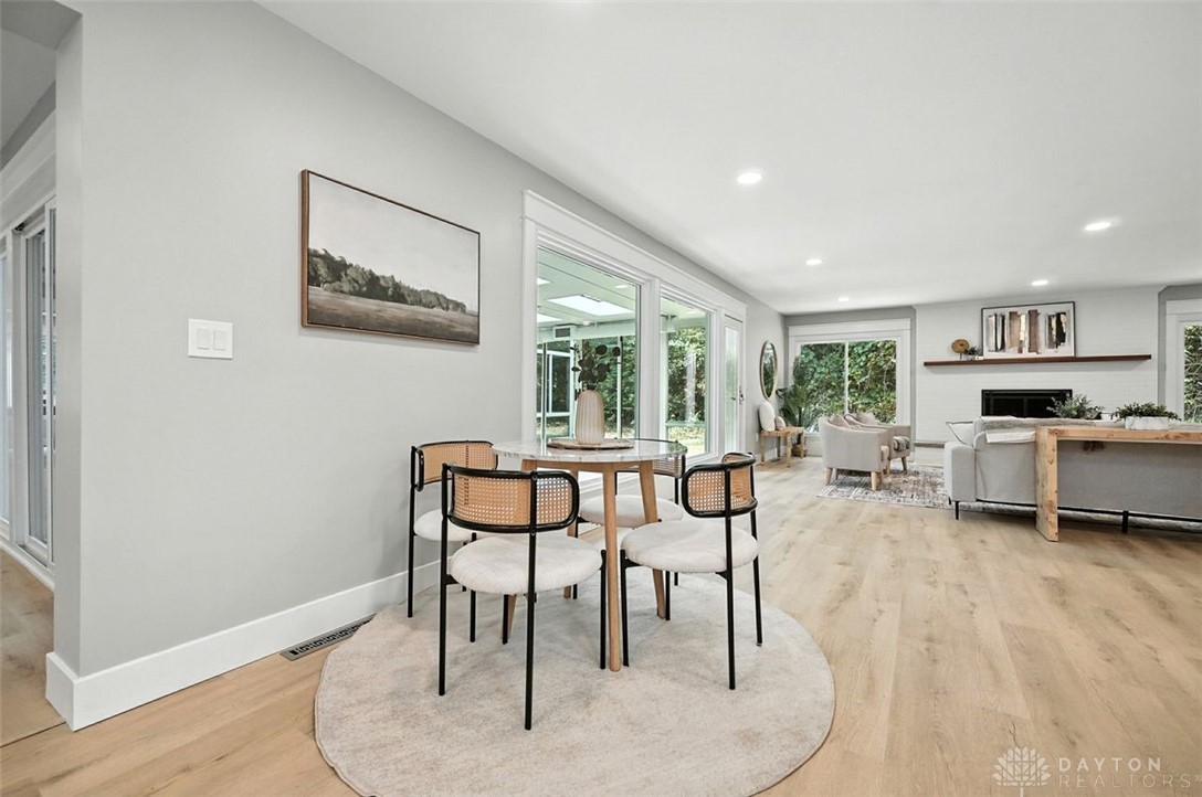 141 W Concord Drive