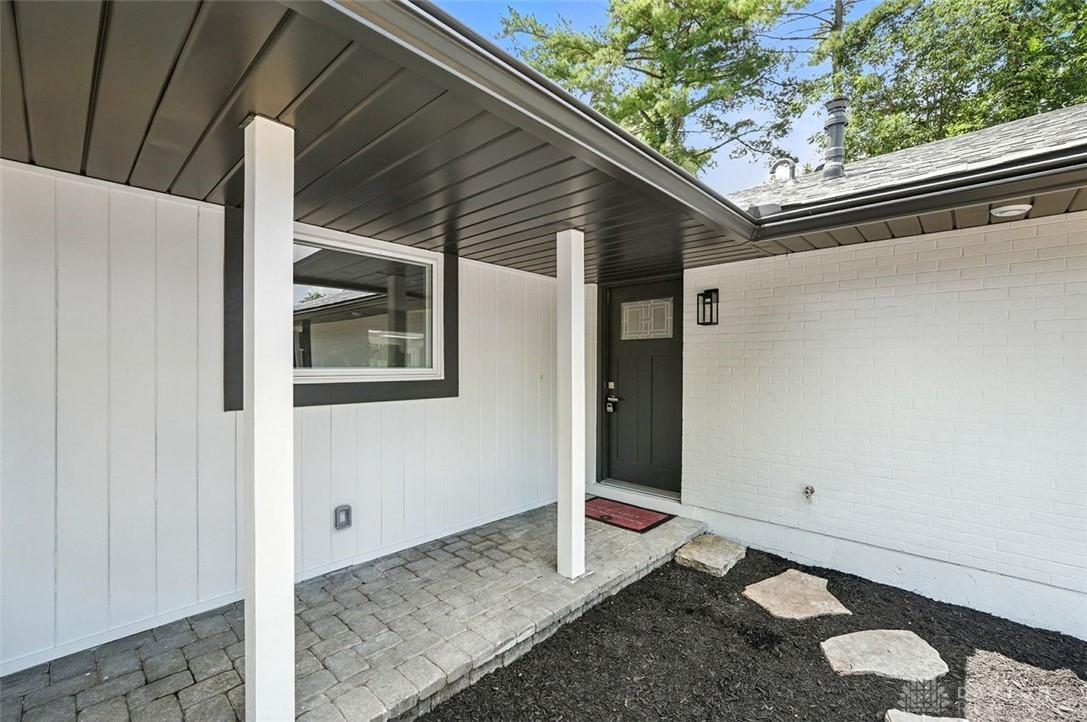 141 W Concord Drive