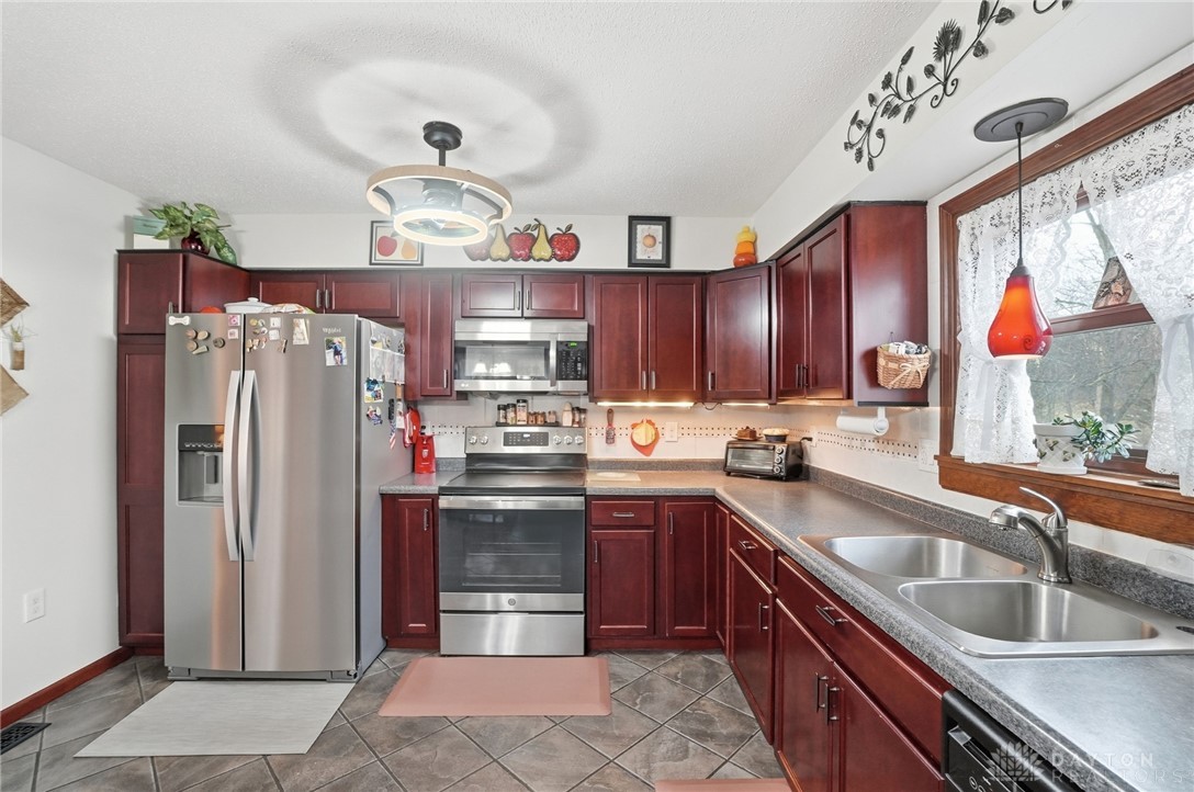 7182 Brook Drive