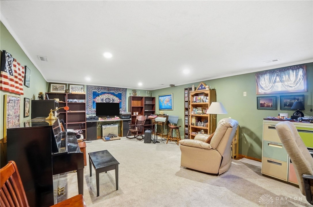 7182 Brook Drive