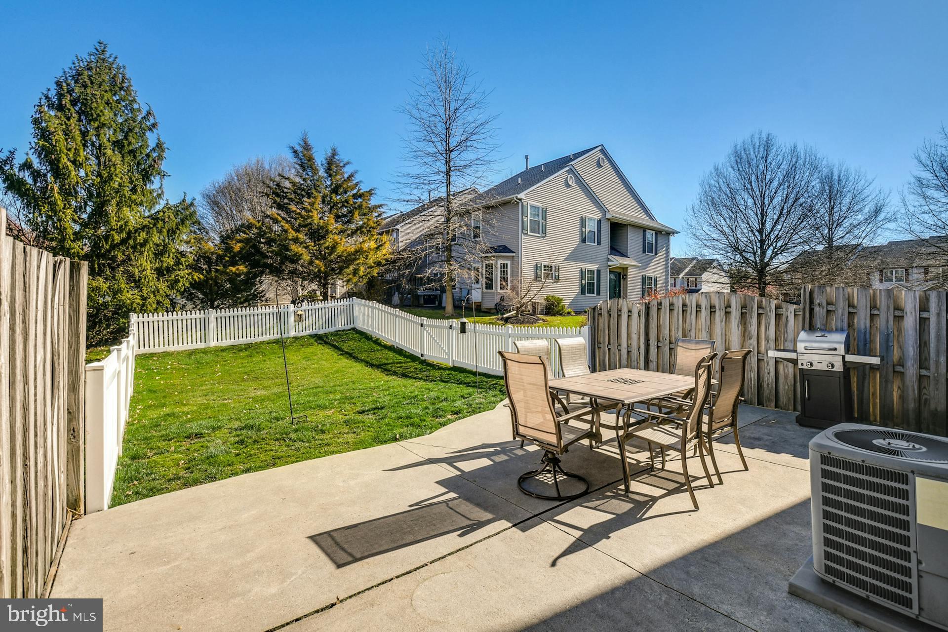 4933 TALL CEDAR COURT