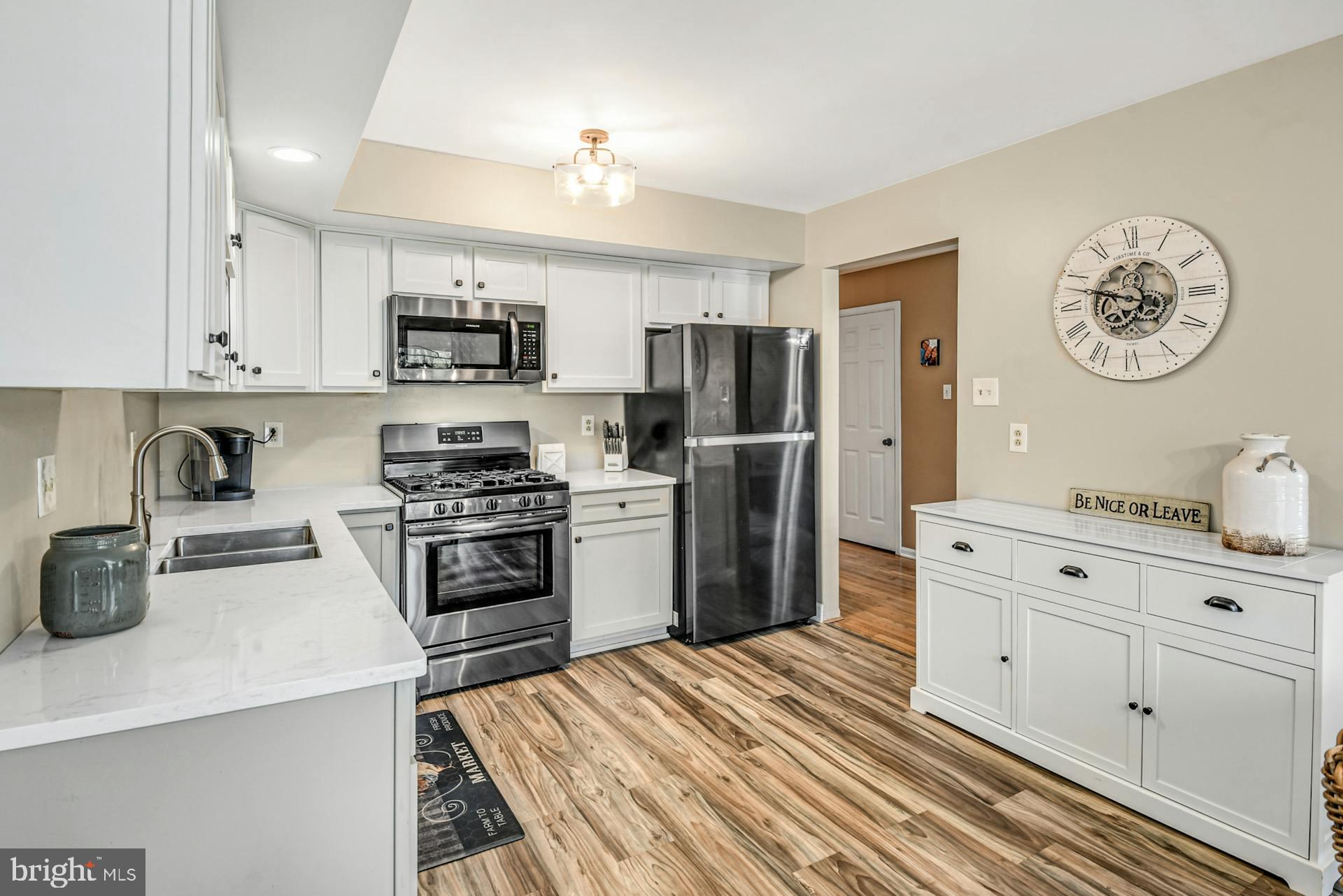 4933 TALL CEDAR COURT