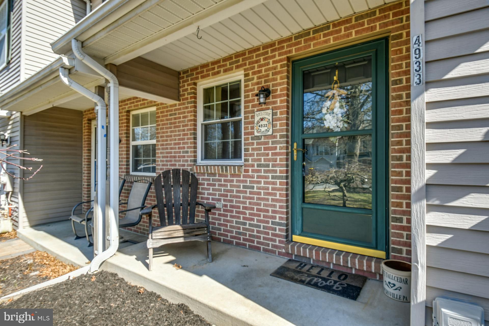4933 TALL CEDAR COURT