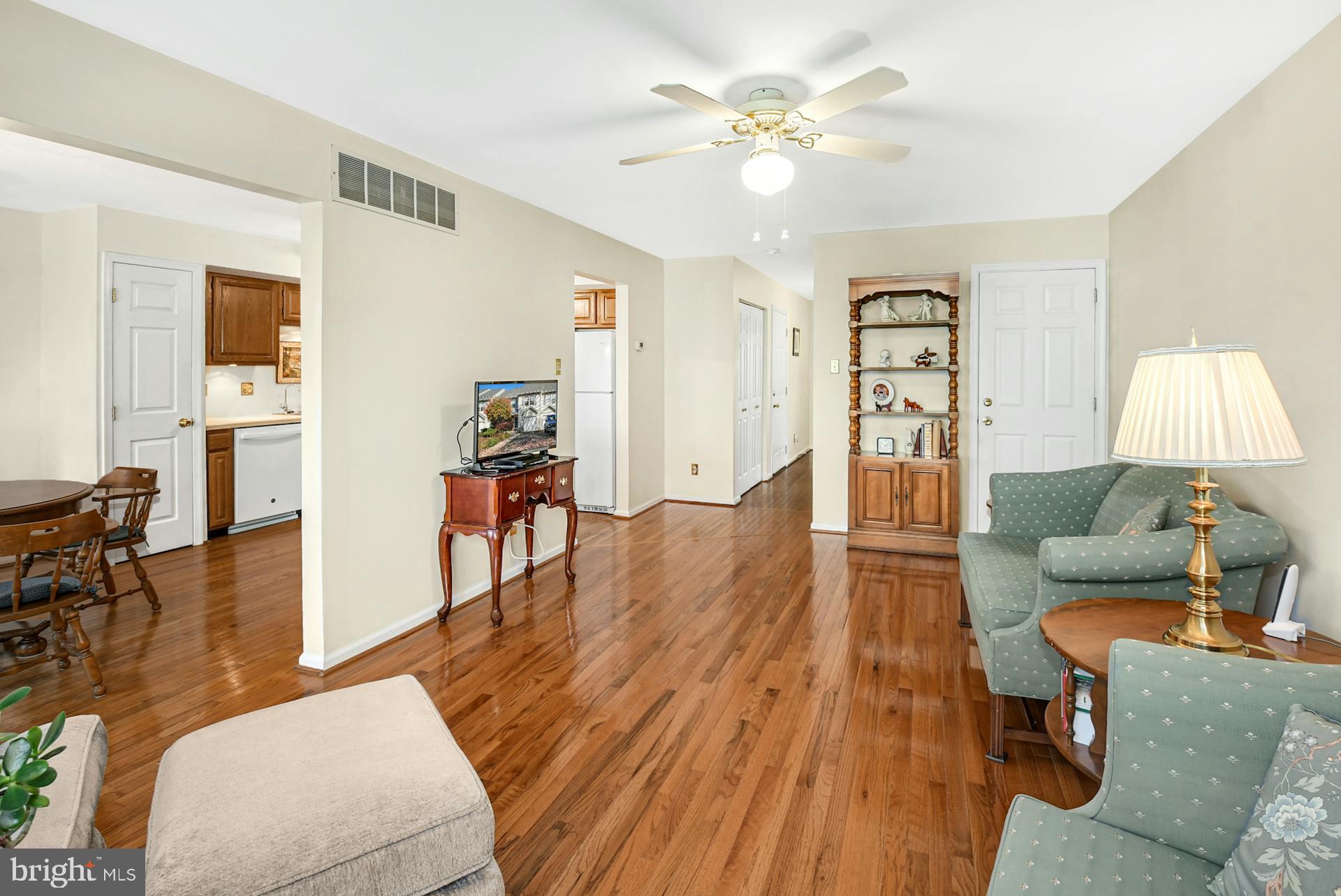 6186 MOUNTAIN LAUREL COURT